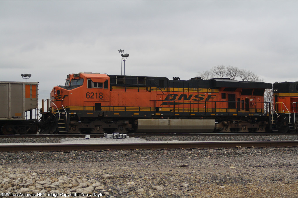 BNSF 6218